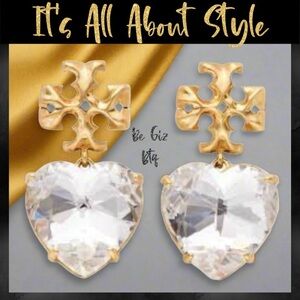 🆕Tory Burch Authentic Roxanne Crystal Clear Heart Drop Earrings